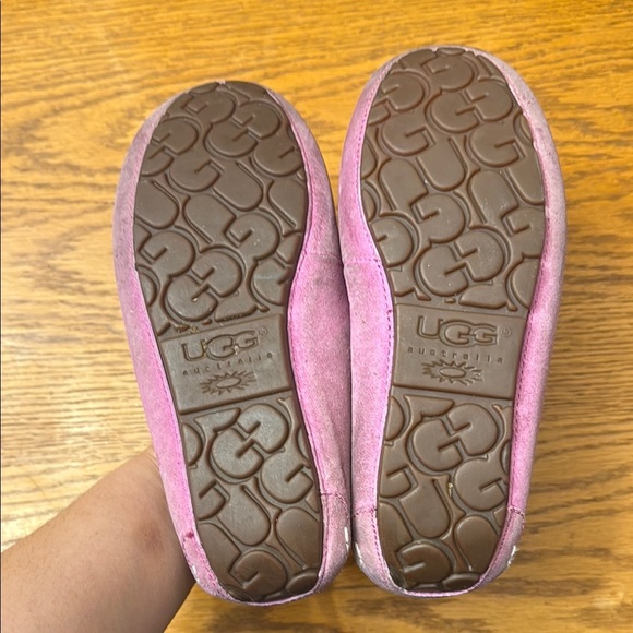 UGG Fuzzy Pink Suede Loafers - Picture 4 of 4